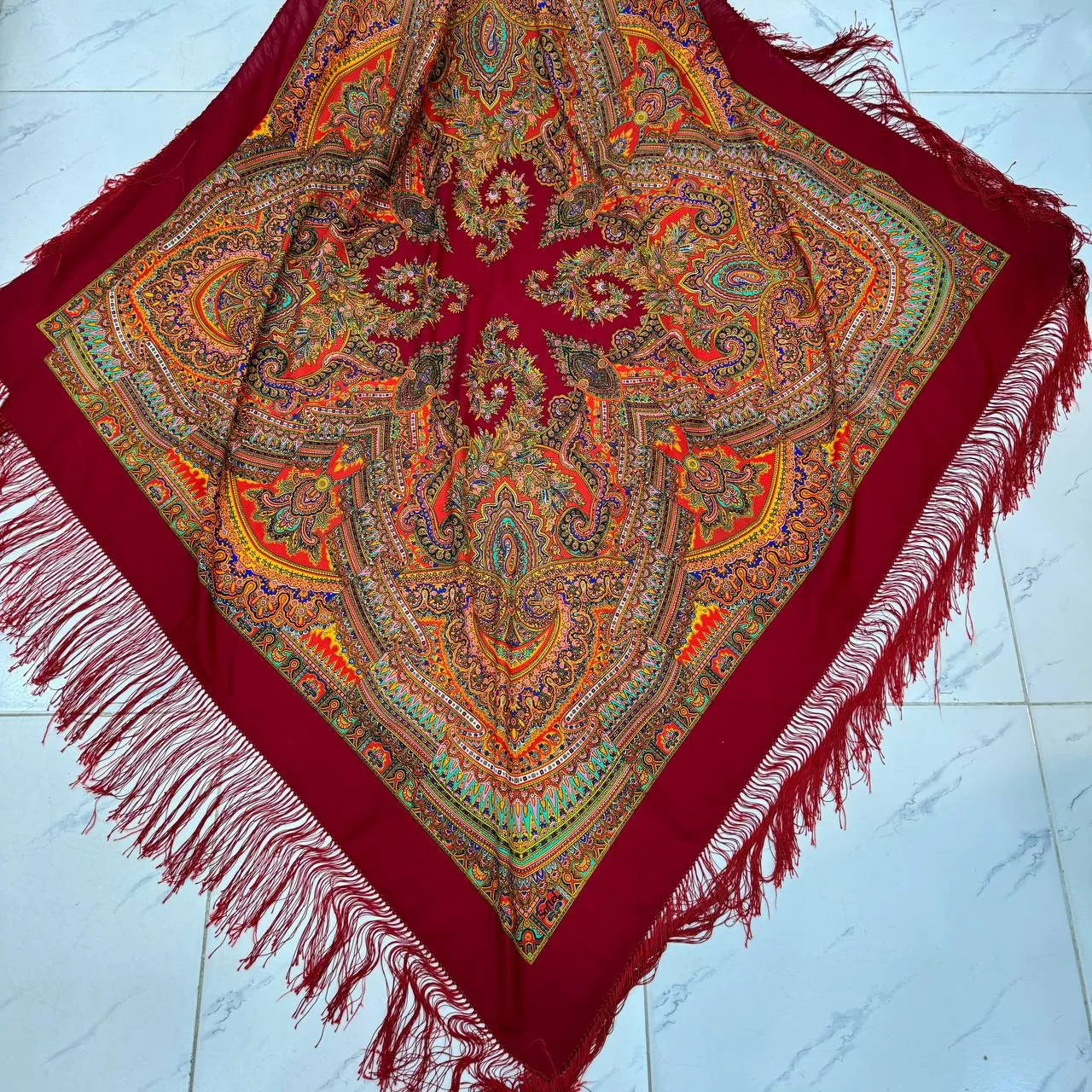 روسری ترکمن اصل ترکیه جنس نخی قواره بزرگ ریشه دستباف چهار فصل کد 1380