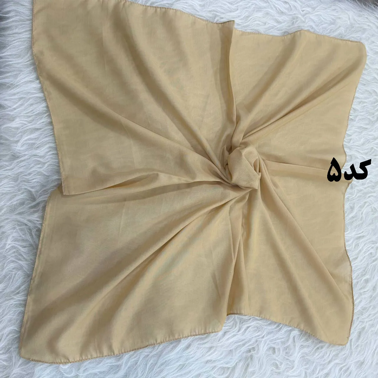مینی اسکارف نخی ساده سایز 74x74 سانت مناسب استفاده روزمره بدون پرز و سُر خوردن