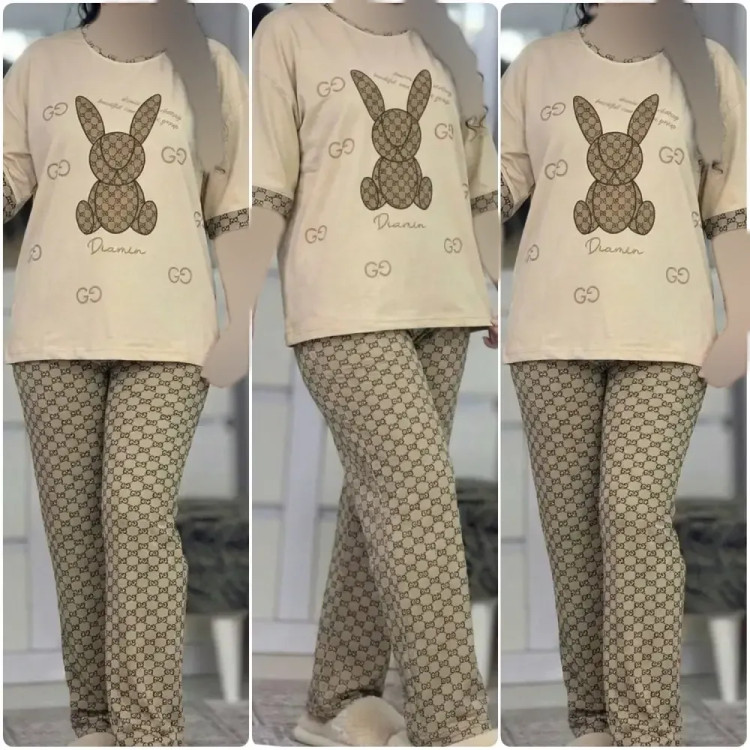 ست تیشرت و شلوار زنانه طرح خرگوشی جنس پنبه لاکرا رنگ نسکافه ای فری سایز 38 تا 46