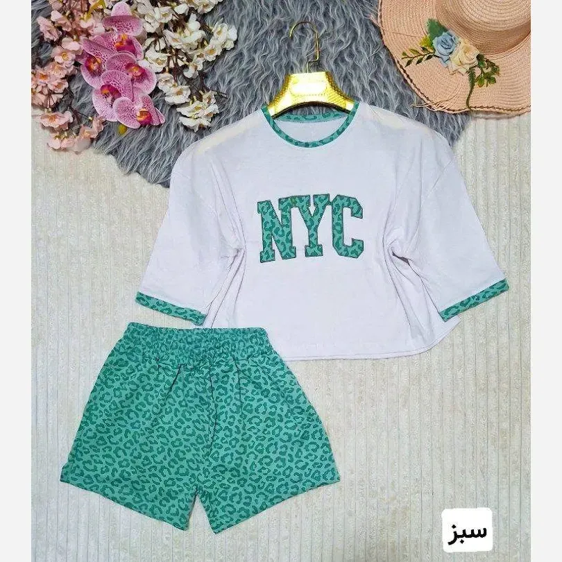 ست تیشرت کراپ و شلوارک زنانه طرح NYC جنس گلکسی پنبه درجه یک فری سایز