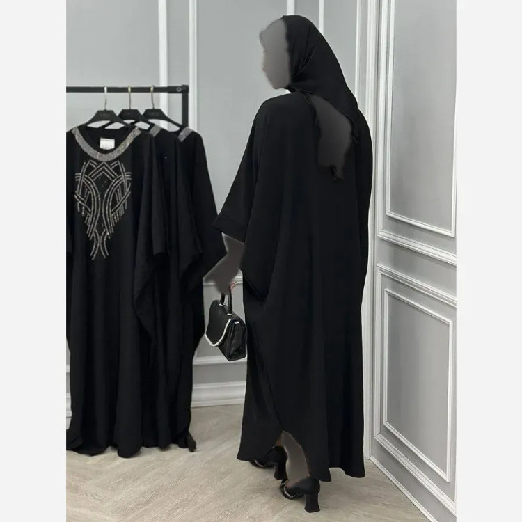 عبا بلند زنانه مدل نگین عنکبوتی جنس الیزه درجه یک رنگ مشکی فری سایز