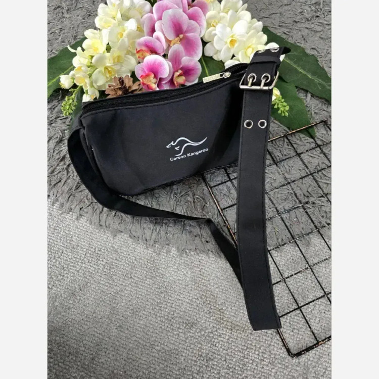 کیف اسپرت مدل کانگرو رنگ مشکی جنس نانسی ابعاد 25 در 10 سانتیمتر