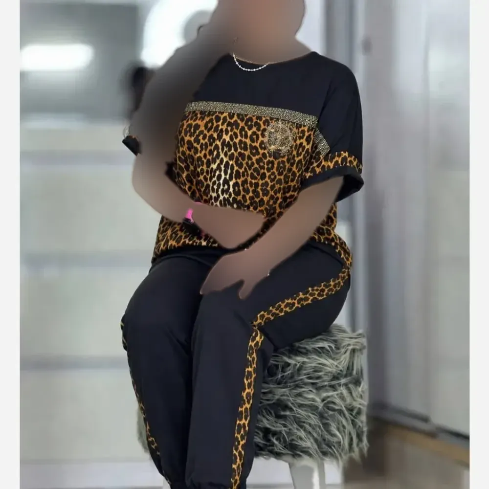 ست تیشرت و شلوار زنانه جنس فلامنت کشی سایز فری مناسب 38 تا 46