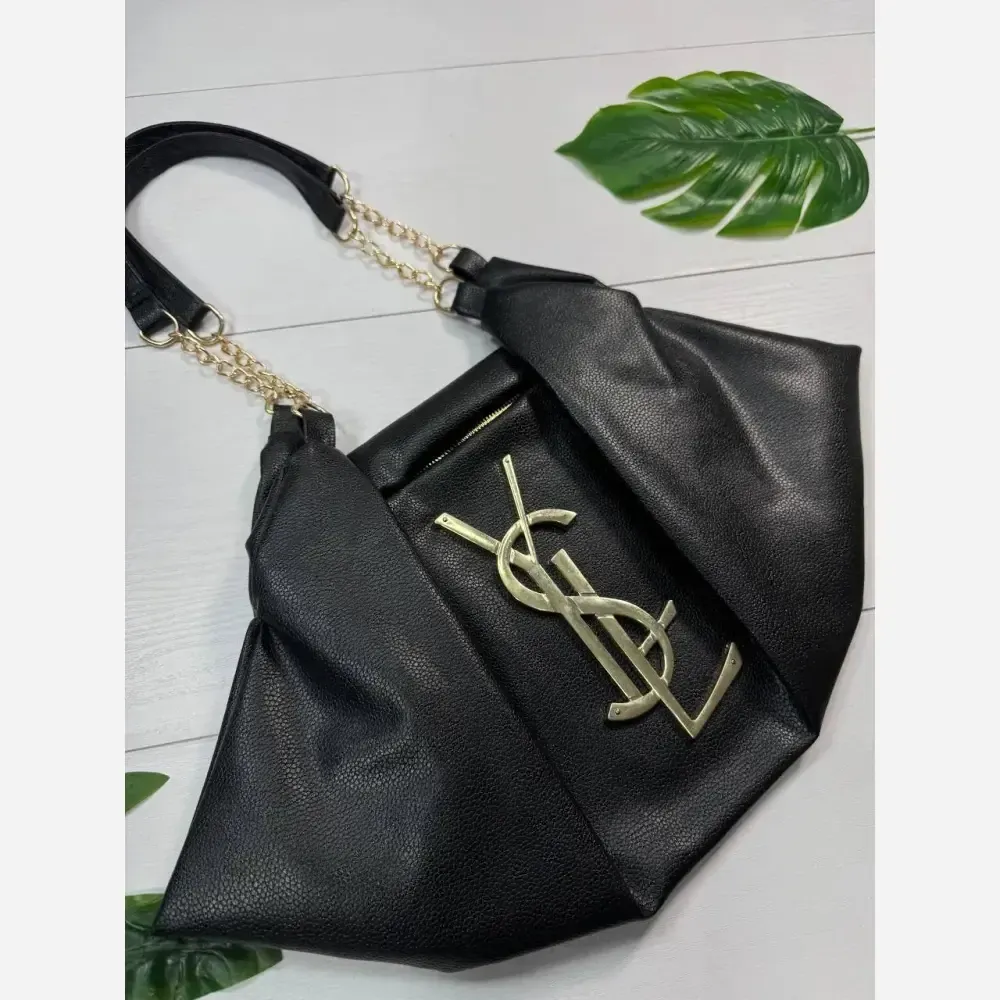 کیف چرم مدل یاشیل رنگ مشکی ابعاد 50 در 25 سانتی متر