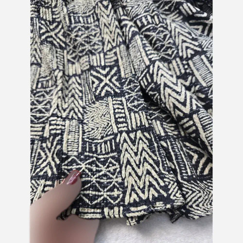 شال کاراج جنس برشکا کریشه سافت شاین دار ابعاد 78 در 190 سانتی متر