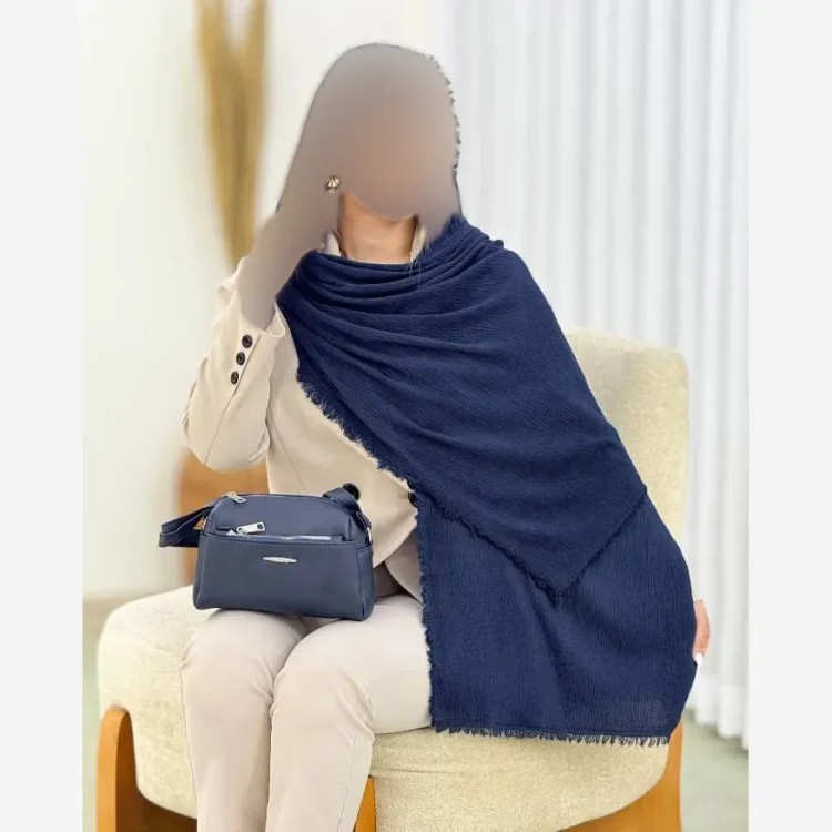 شال پلیسه لمه دار دور ریش زنانه ابعاد 75 در 175 سانتی متر