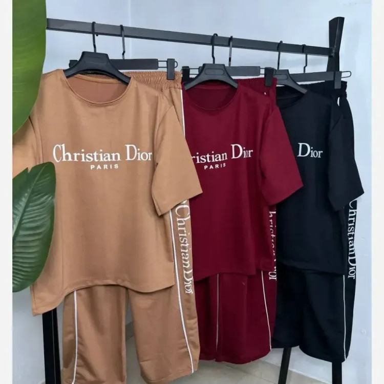 ست تیشرت و شلوار زنانه طرح کریستین دیور جنس پنبه گلکسی فری سایز 38 تا 46