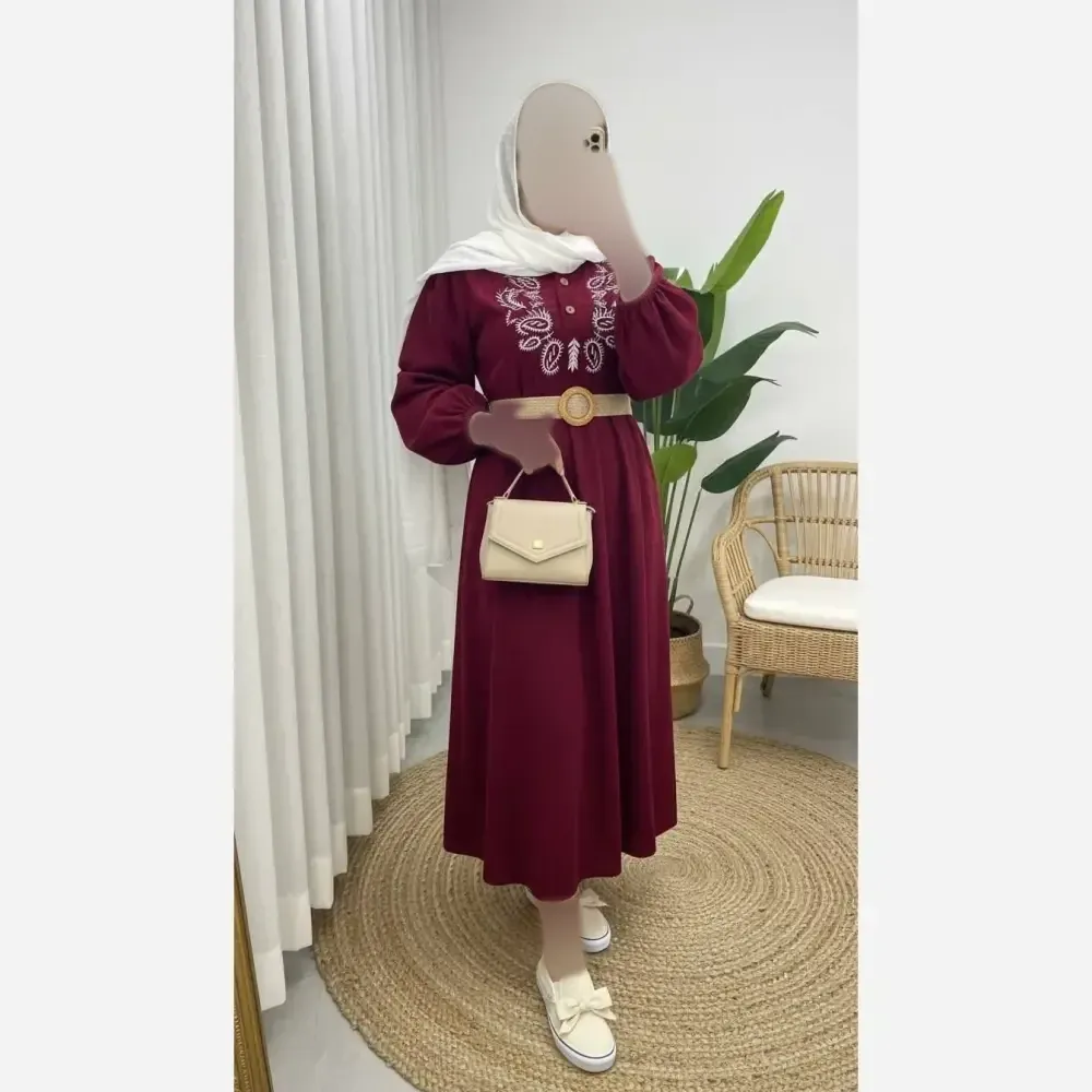 کفتان زنانه گلدوزی شده مدل ترمه جنس شانتون فری سایز مناسب سایز 38 تا 48