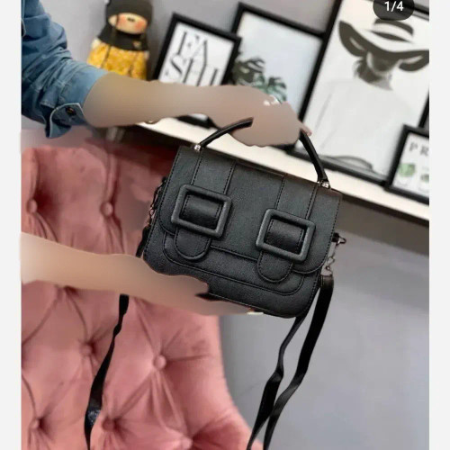 کیف دوشی زنانه هانیس جنس چرم رنگ مشکی ابعاد 22 در 18 سانتیمتر با بند بلند