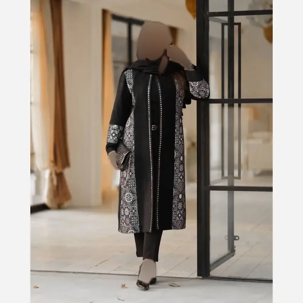 مانتو مجلسی زنانه مشکی جنس بنگال نخ خرجکار تافته فری سایز