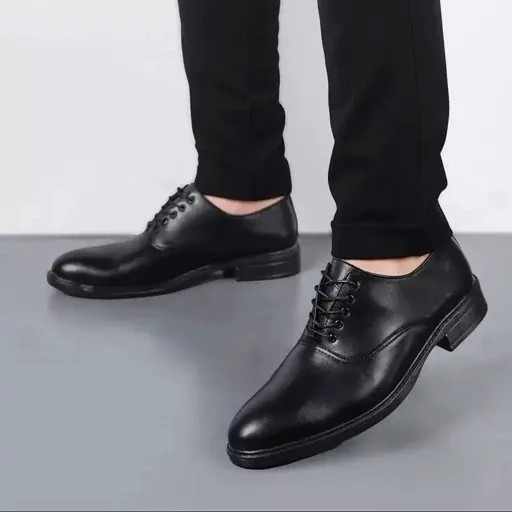 ست مردانه کفش بندی کلاسیک رویال و کمربند چرم صنعتی نیک مشکی