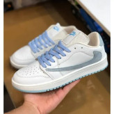 کفش نایک تراویس مردانه سفید ابی چرم صنعتی دور دوخت